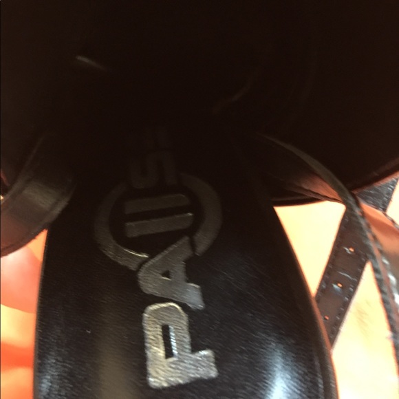 Shoes - Picture 4 of 4